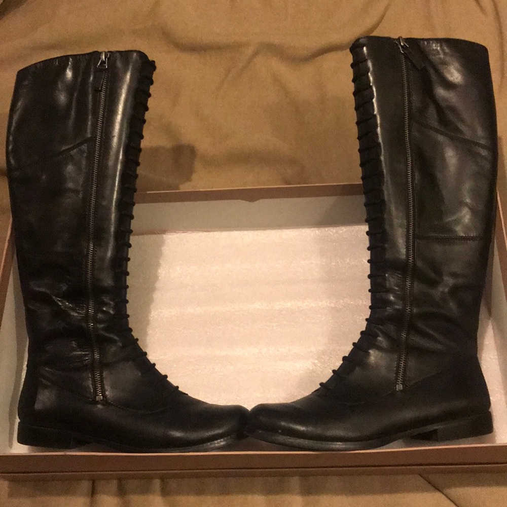 SZ 8.5 Black Leather Combat Boots